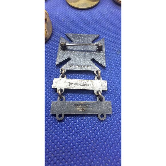 Sterling Silver US Army Shooter Award Rifle Pistol Pin- plus 7 others- vintage - Picture 5 of 6